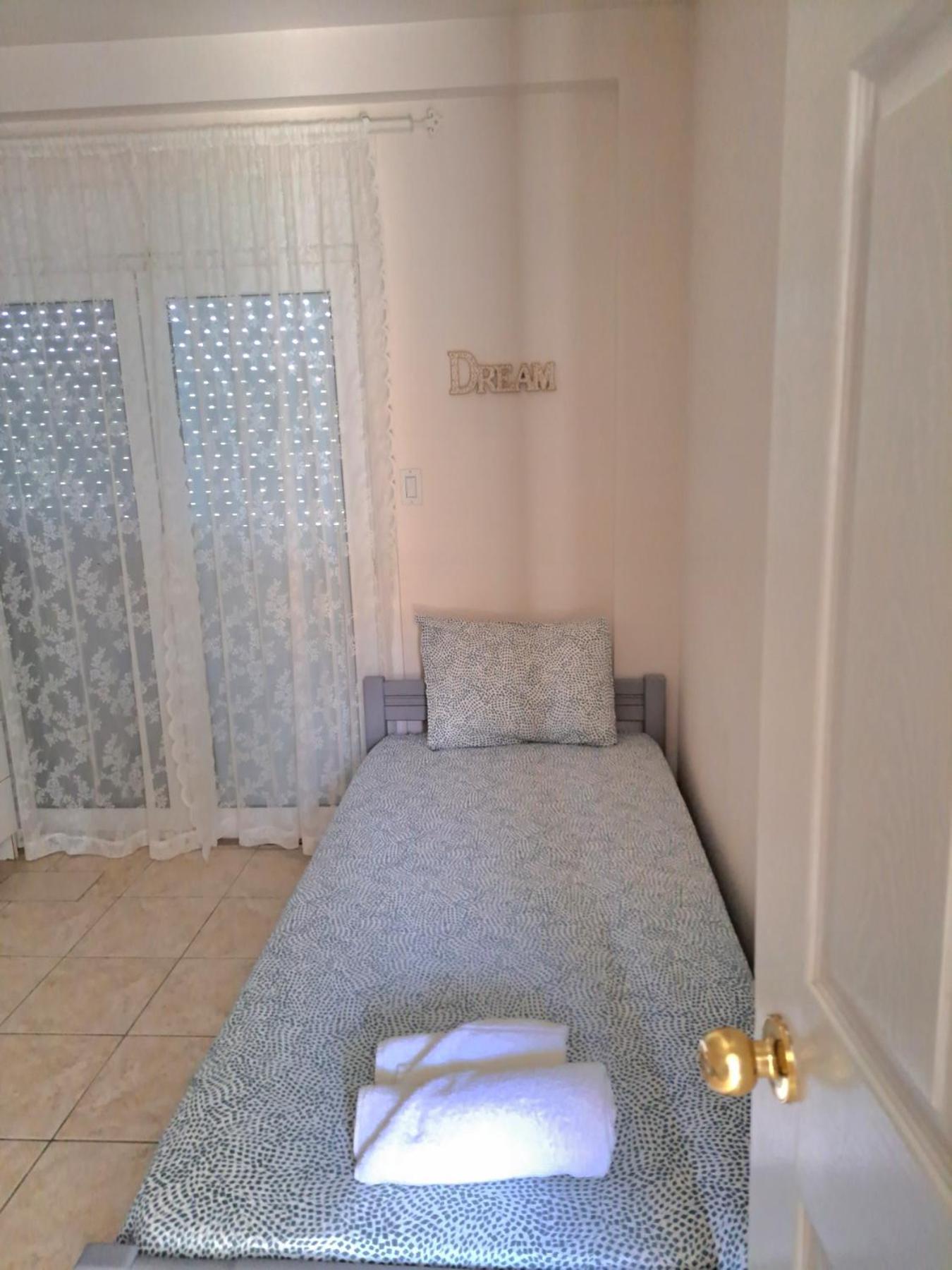 Kiki'S Place Νικήτη Δωμάτιο φωτογραφία
